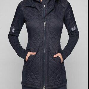 Athleta Rock Springs CYA Quilted Jacket Navy Blue XS Running Outdoors Athleisure